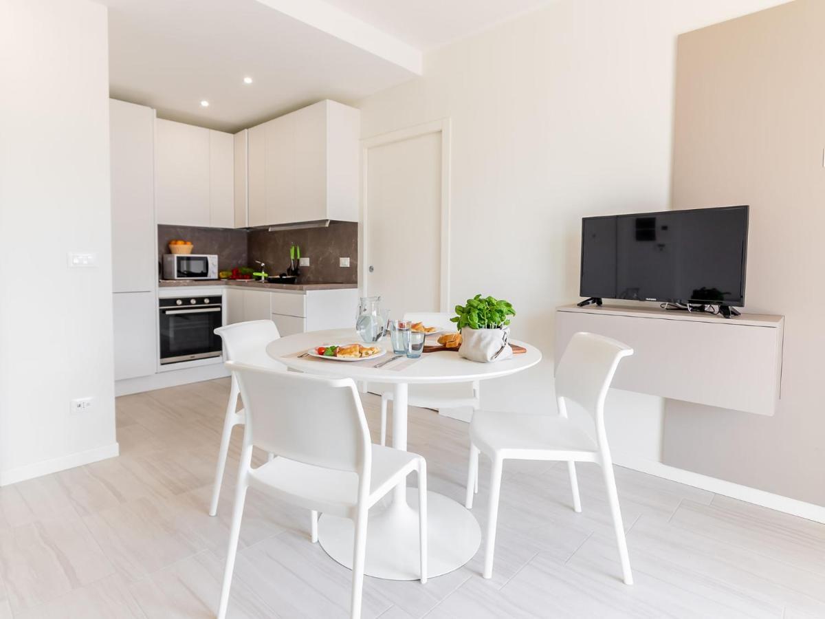 Ferienwohnung Michelangelo With Swimming Pool And Terrace Borghetto Santo Spirito Exterior foto
