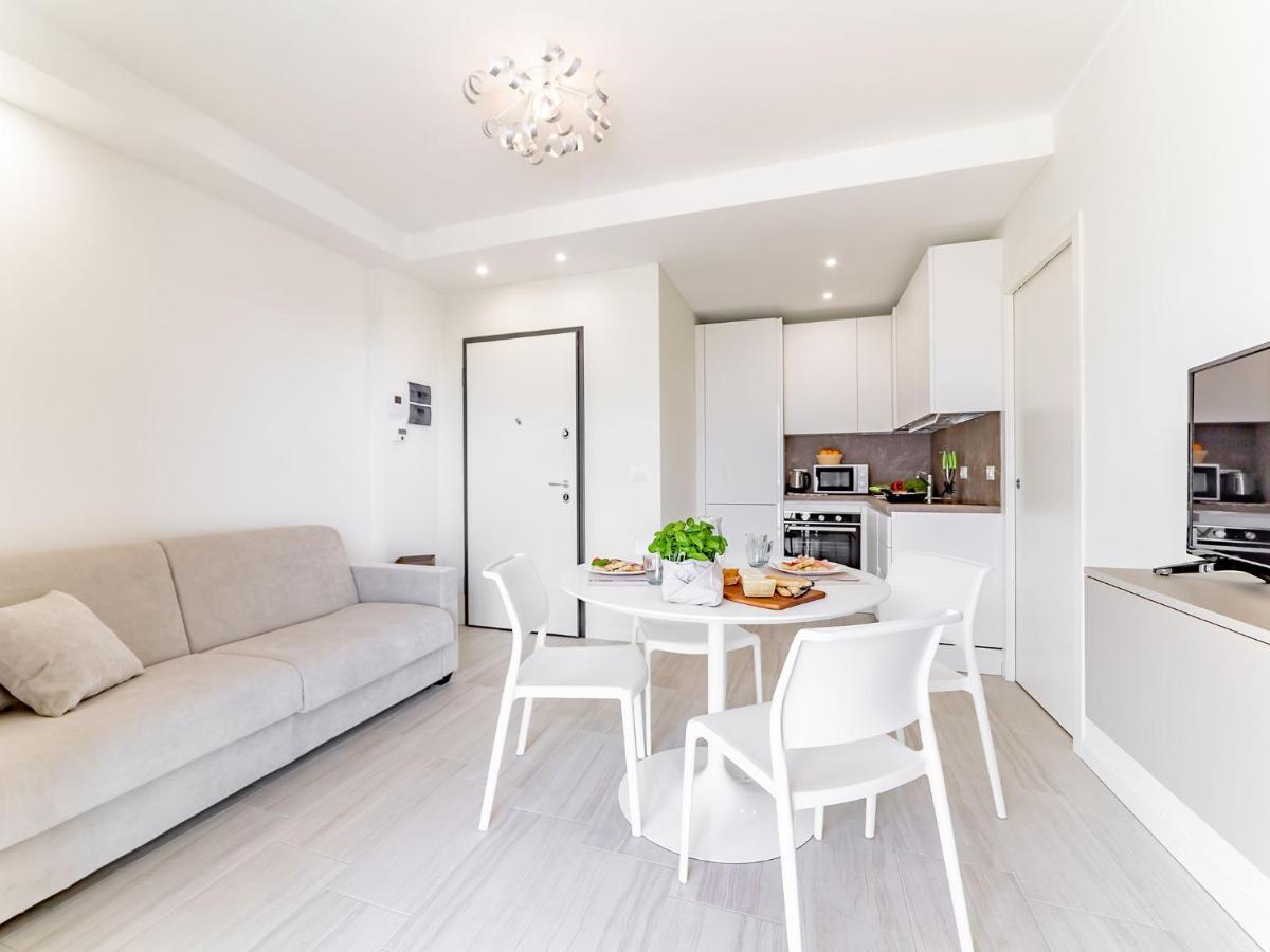 Ferienwohnung Michelangelo With Swimming Pool And Terrace Borghetto Santo Spirito Exterior foto