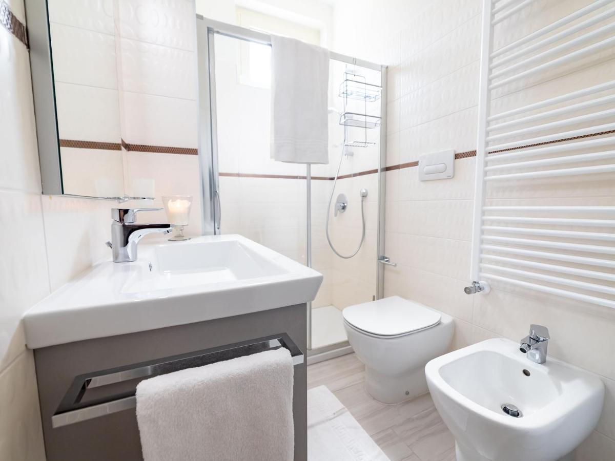 Ferienwohnung Michelangelo With Swimming Pool And Terrace Borghetto Santo Spirito Exterior foto